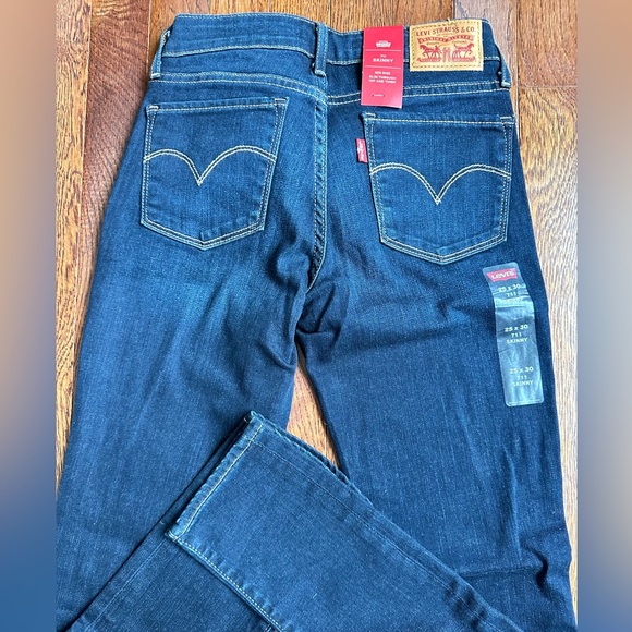 Levi’s 711 skinny 24 - Picture 2 of 5